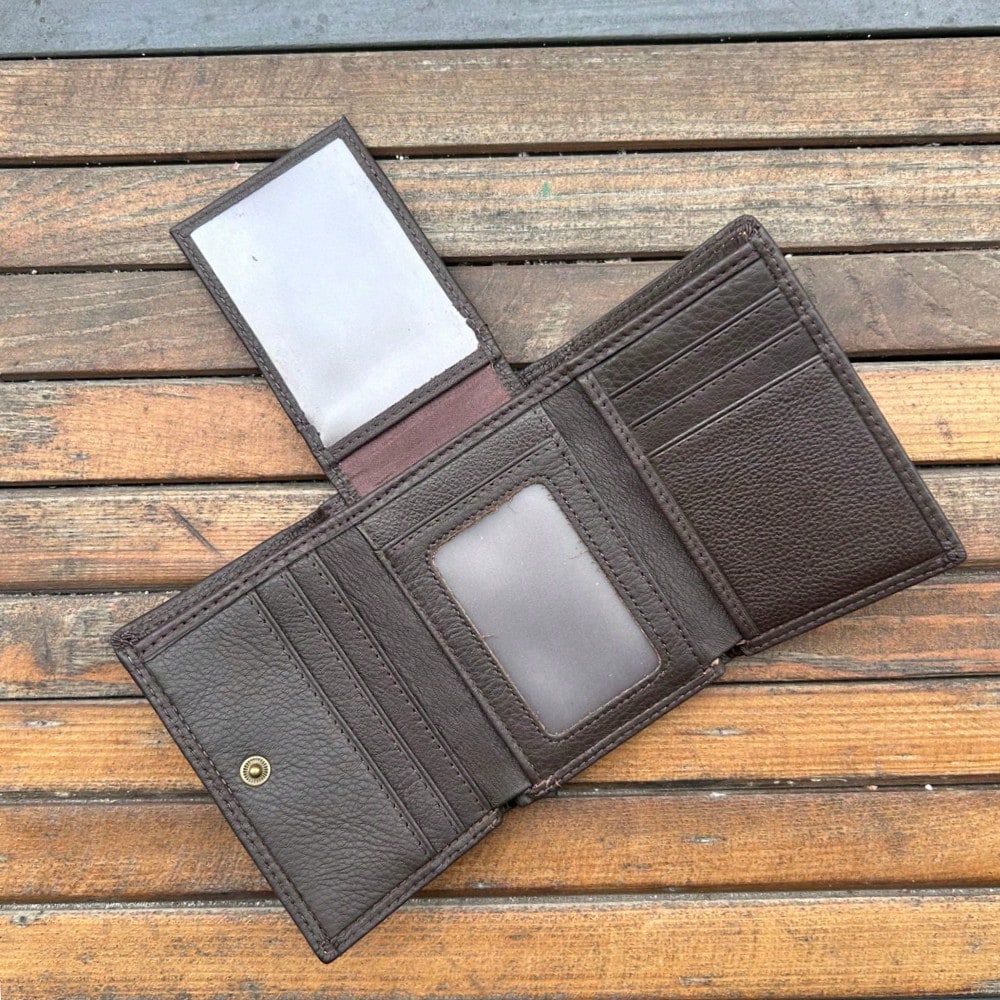 Men’s Ultra Slim Trifold Genuine Leather Wallet – Brown Small Card Holder with Large Capacity, Travel Essential & Perfect Gift for Fathers Day